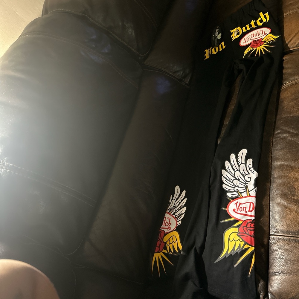 Von Dutch Black Graphic Long-Sleeve Shirt - Yellow & Red Wings